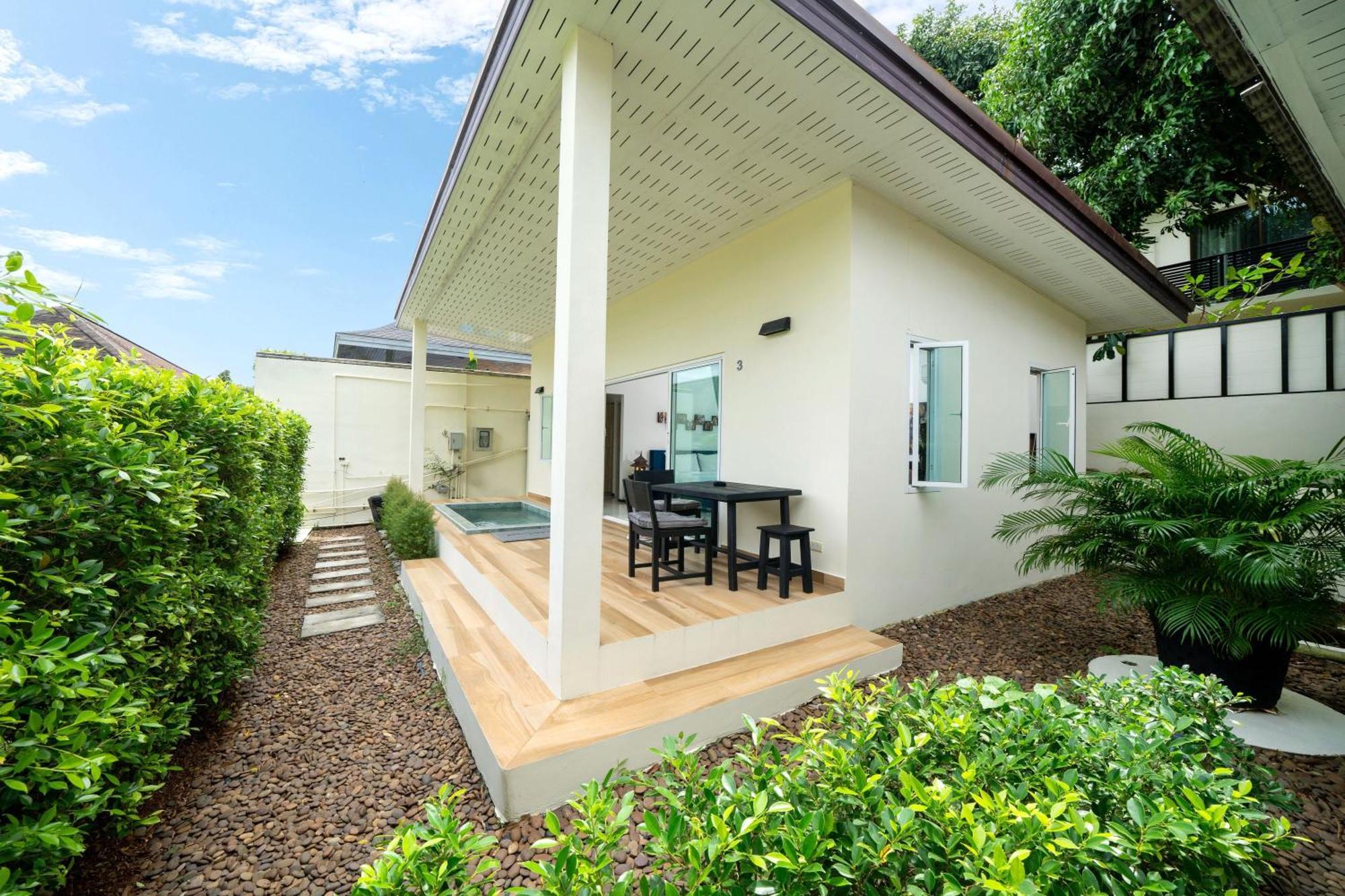 Oxavia Garden Oasis In Nai Harn - Your Private Tropical Garden With 3 Cabins And Jacuzzi Rawai ภายนอก รูปภาพ